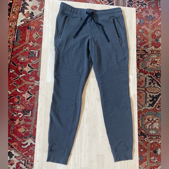 ALO Yoga Pants - Alo Yoga Joggers